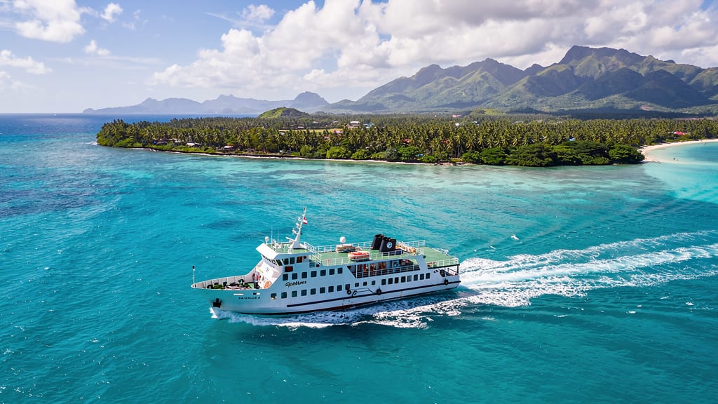 Ferry sailing between Cebu and Siquijor Island
